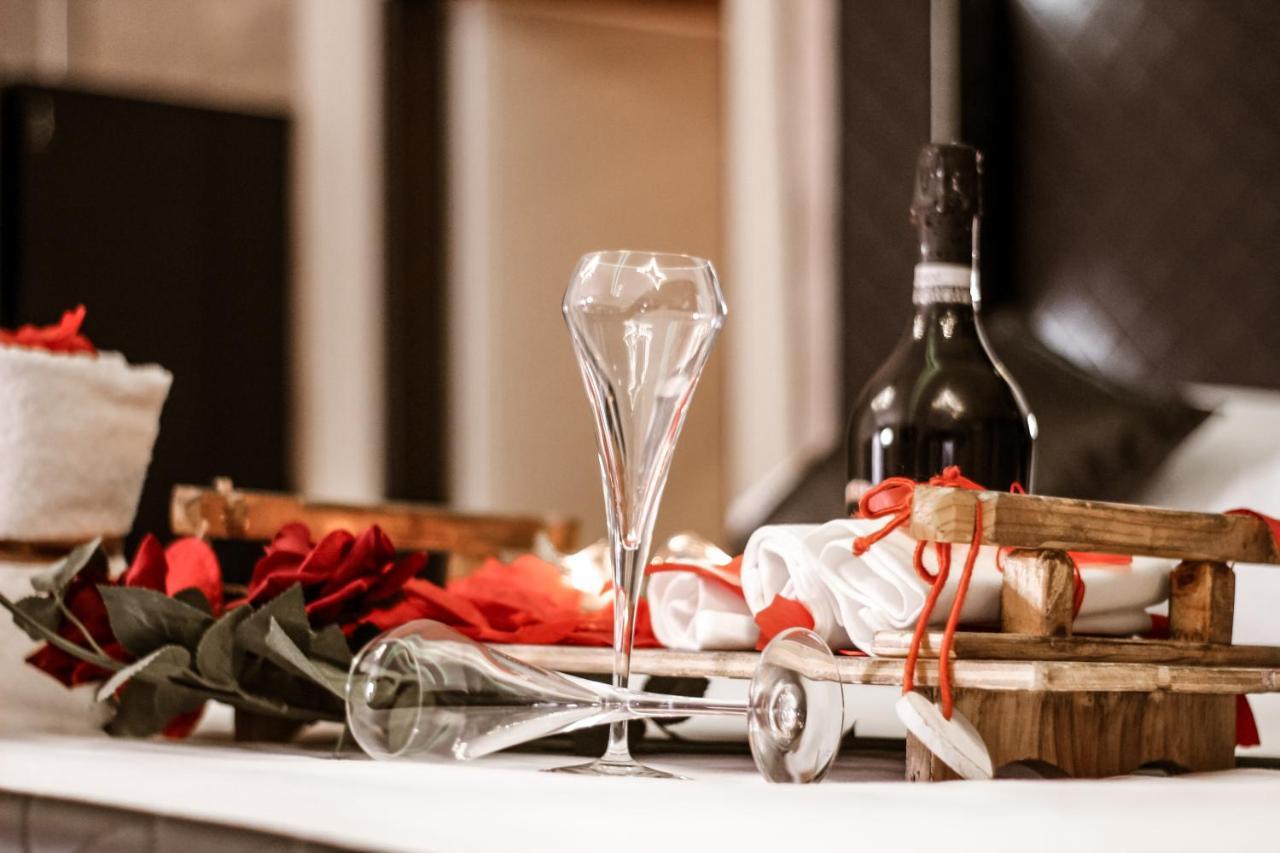 Spa B&B Roma D'Autore Il Nido D'Amore מראה חיצוני תמונה