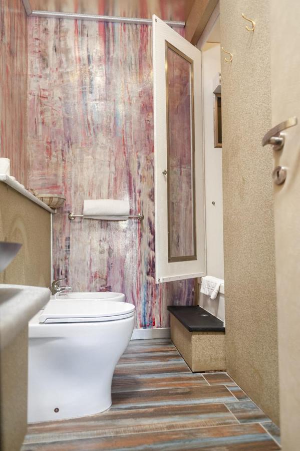 Spa B&B Roma D'Autore Il Nido D'Amore מראה חיצוני תמונה