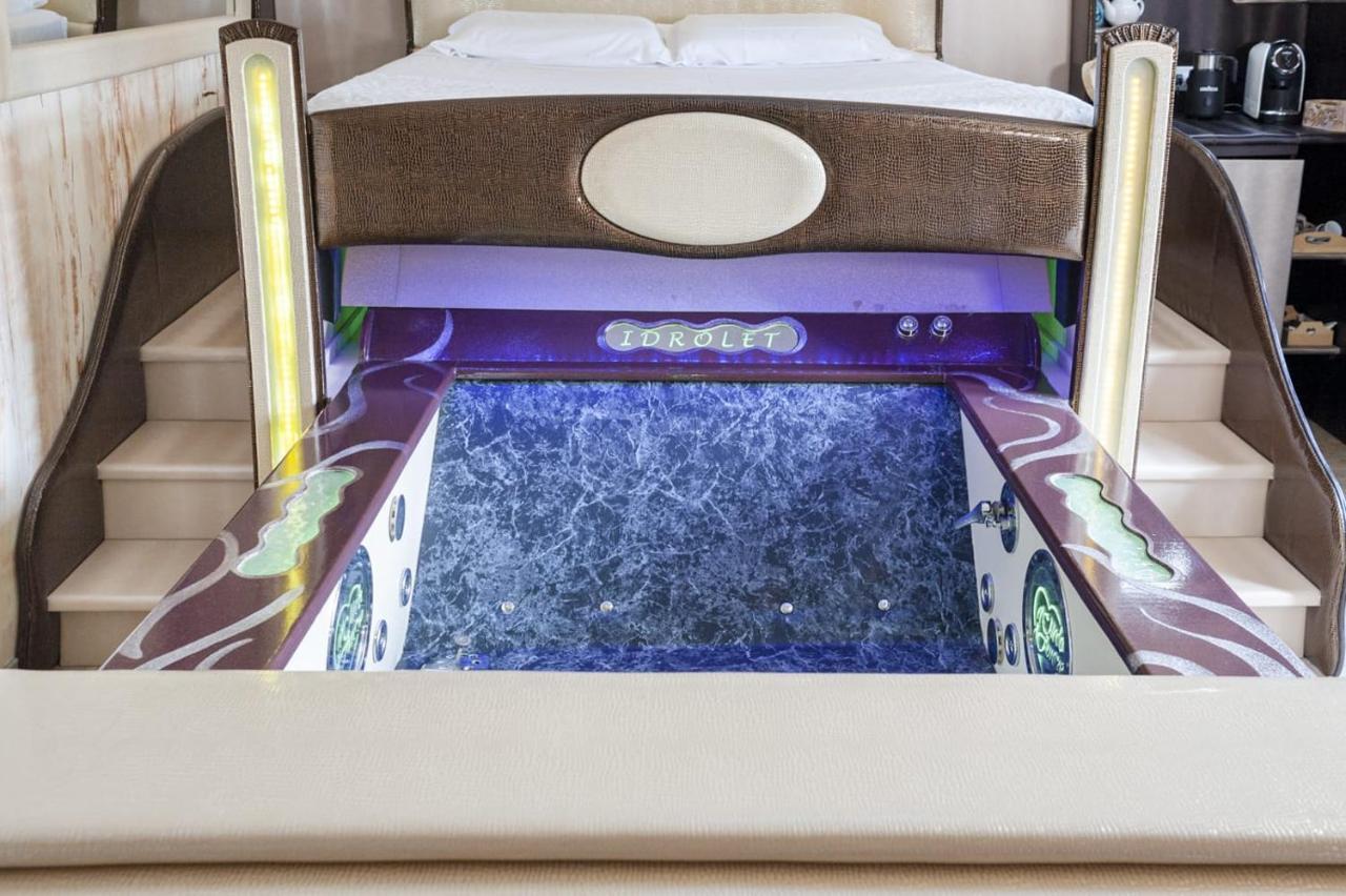 Spa B&B Roma D'Autore Il Nido D'Amore מראה חיצוני תמונה